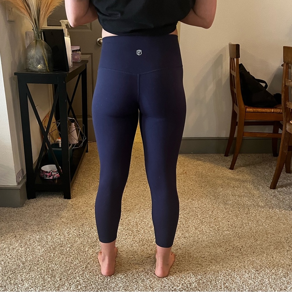 Born Primitive - Your go to leggings 2.0 - size M- Navy